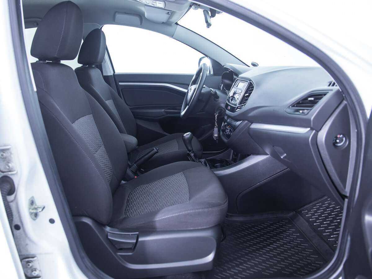 Б/У Лада (ВАЗ) Веста 2018 года. Фото: #10