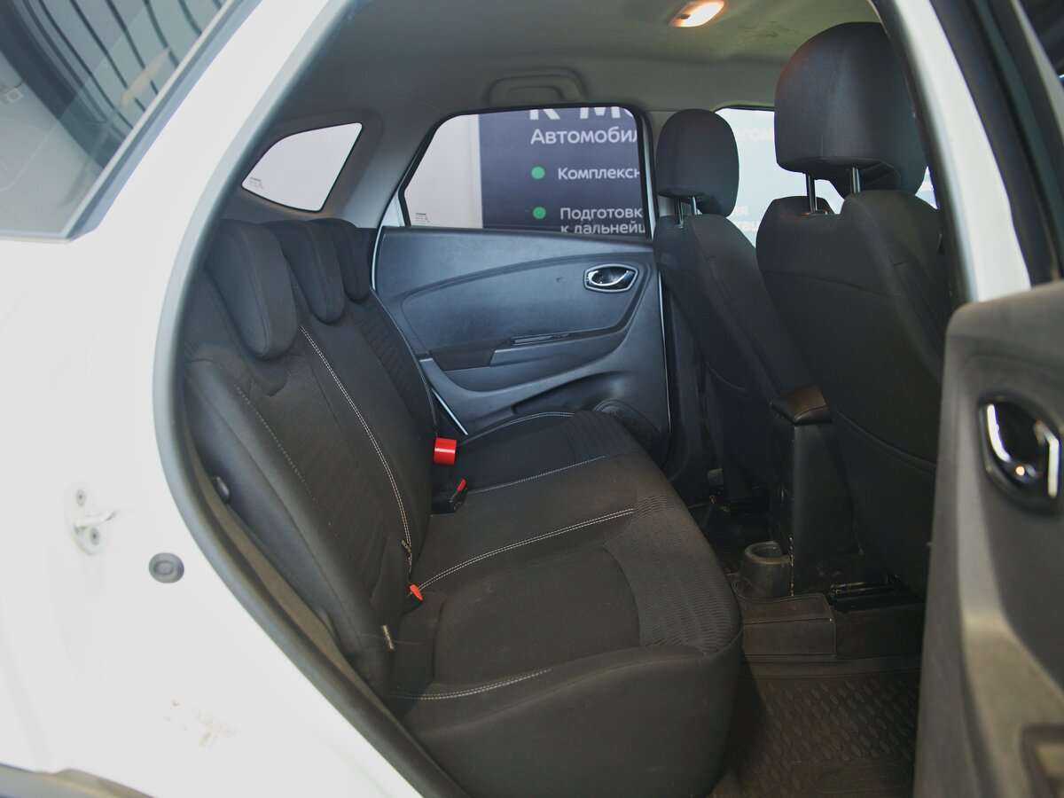 Б/У Рено Каптюр 2016 года. Фото: #2