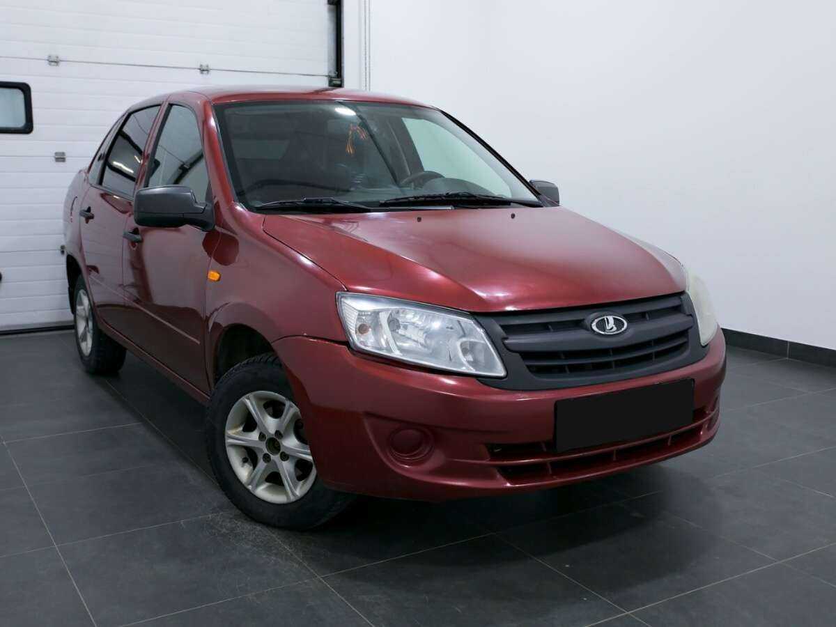 Б/У Лада (ВАЗ) Гранта 2017 года. Фото: #2