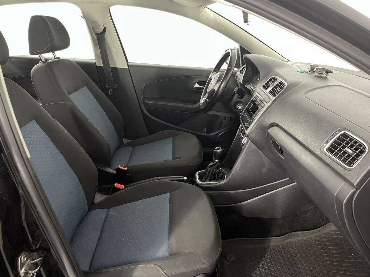 Б/У Фольксваген Поло 2013 года. Фото: #15