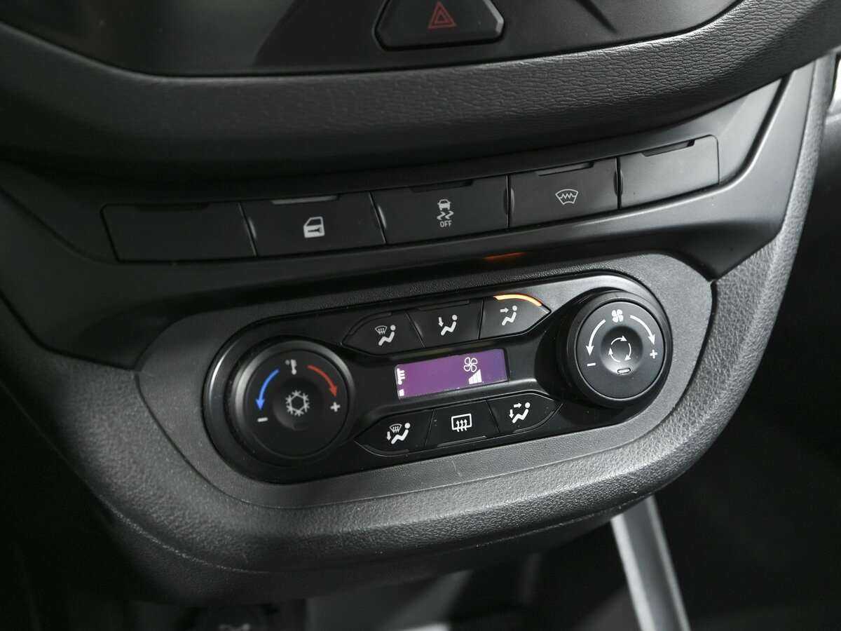 Б/У Лада (ВАЗ) Веста 2018 года. Фото: #10