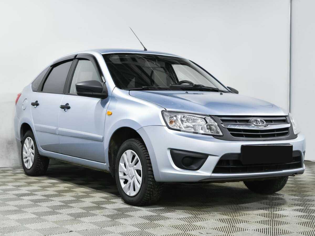 Б/У Лада (ВАЗ) Гранта 2015 года. Фото: #2