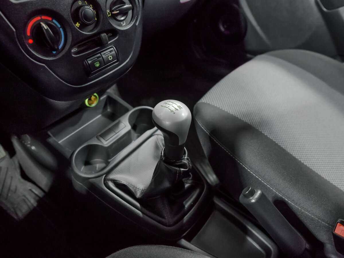 Б/У Лада (ВАЗ) Гранта 2015 года. Фото: #9