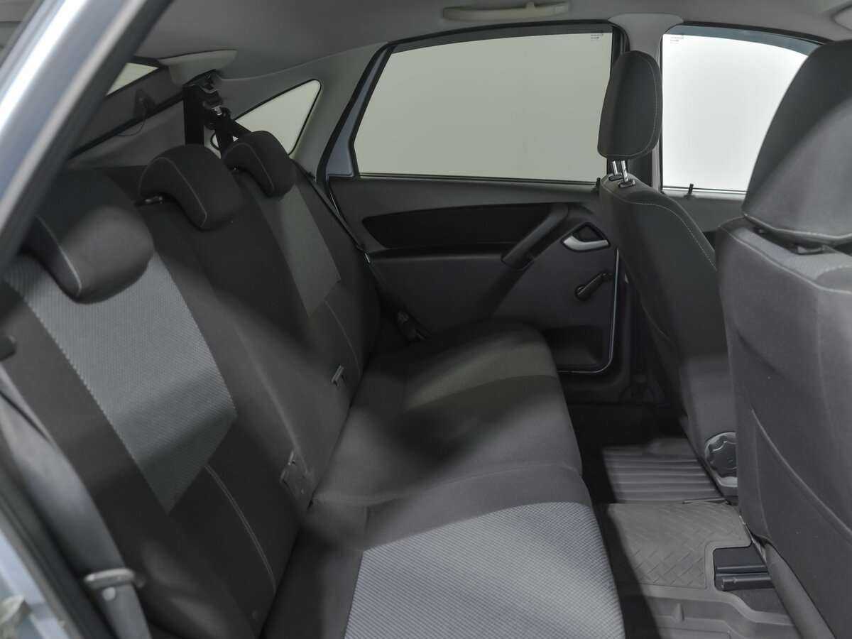 Б/У Лада (ВАЗ) Гранта 2015 года. Фото: #11