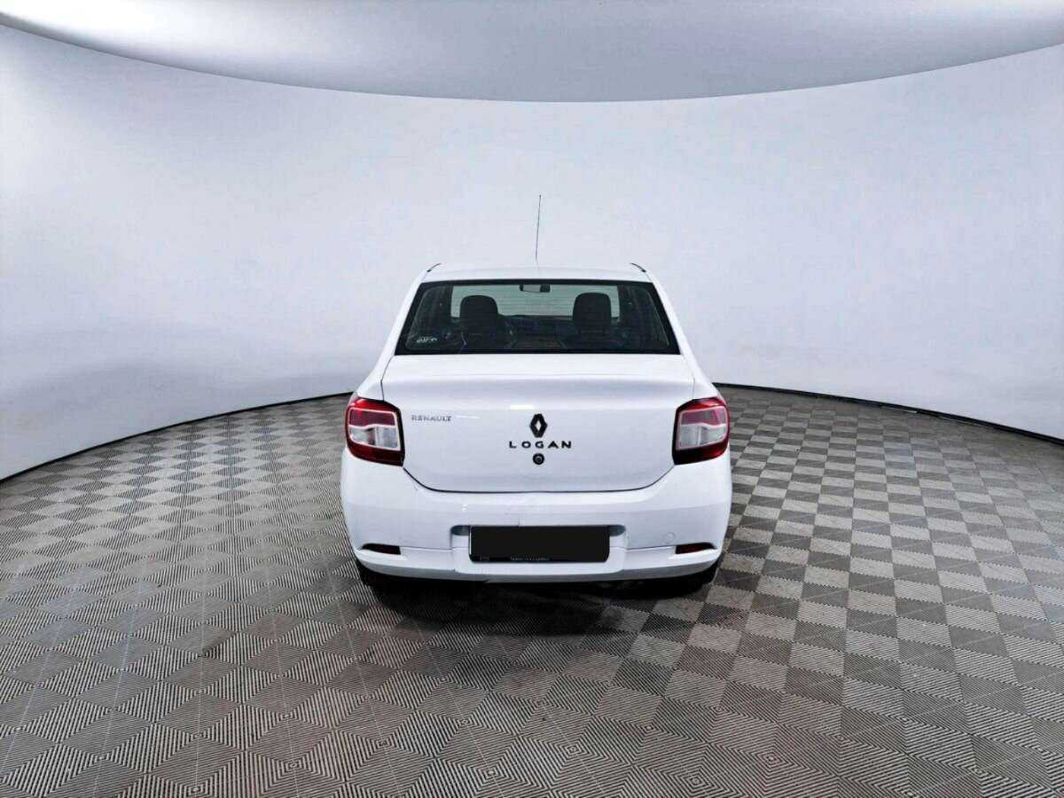 Б/У Рено Логан 2016 года. Фото: #5