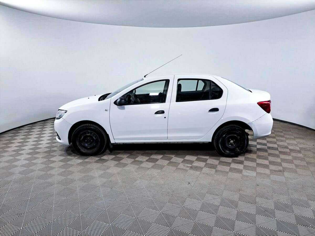 Б/У Рено Логан 2016 года. Фото: #7