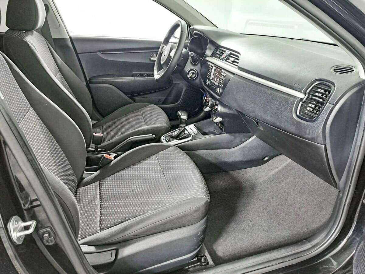 Б/У Киа Рио 2017 года. Фото: #8