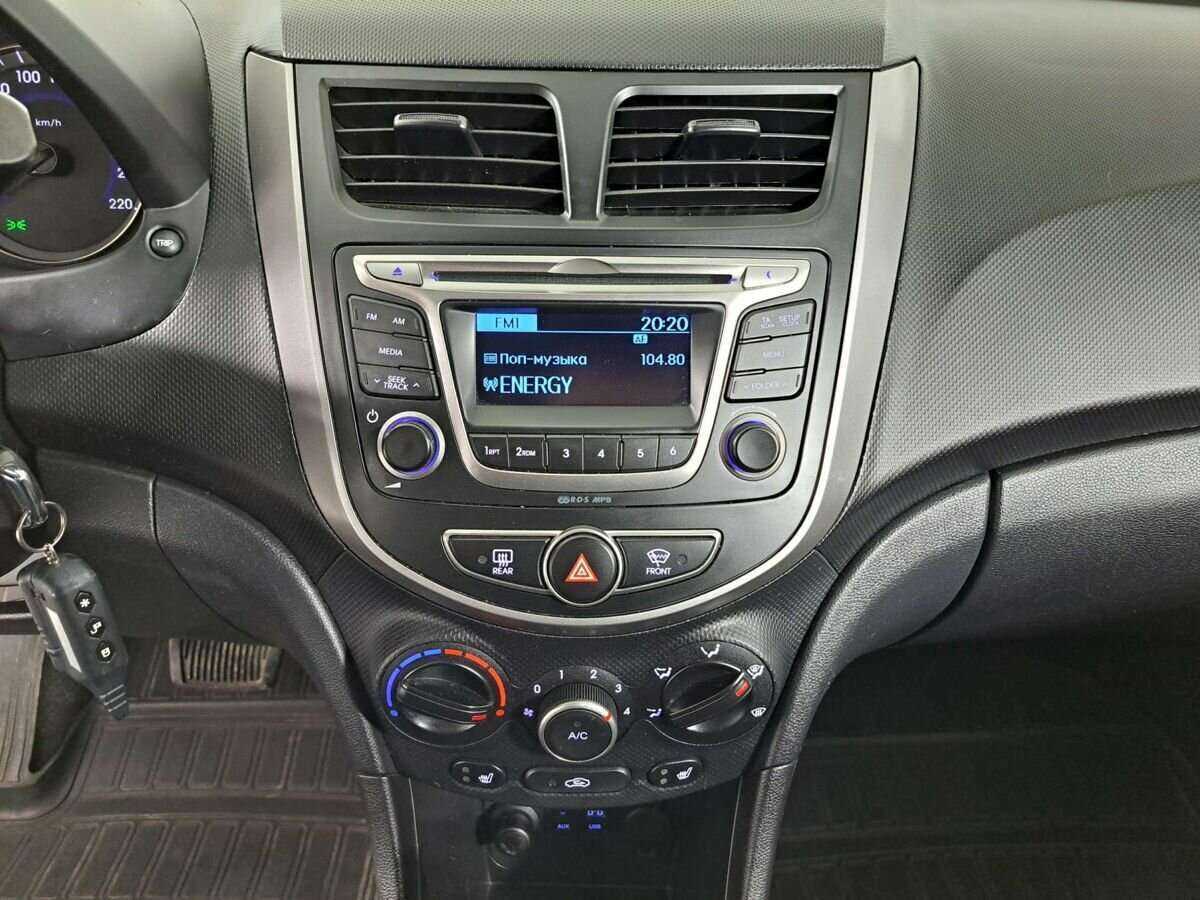 Б/У Хендай Солярис 2014 года. Фото: #12
