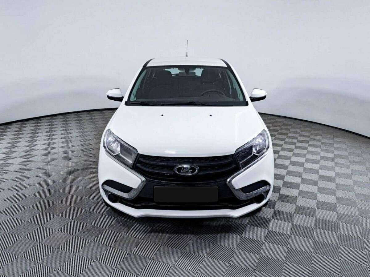 Б/У Лада (ВАЗ) ИКСРЭЙ 2018 года. Фото: #1