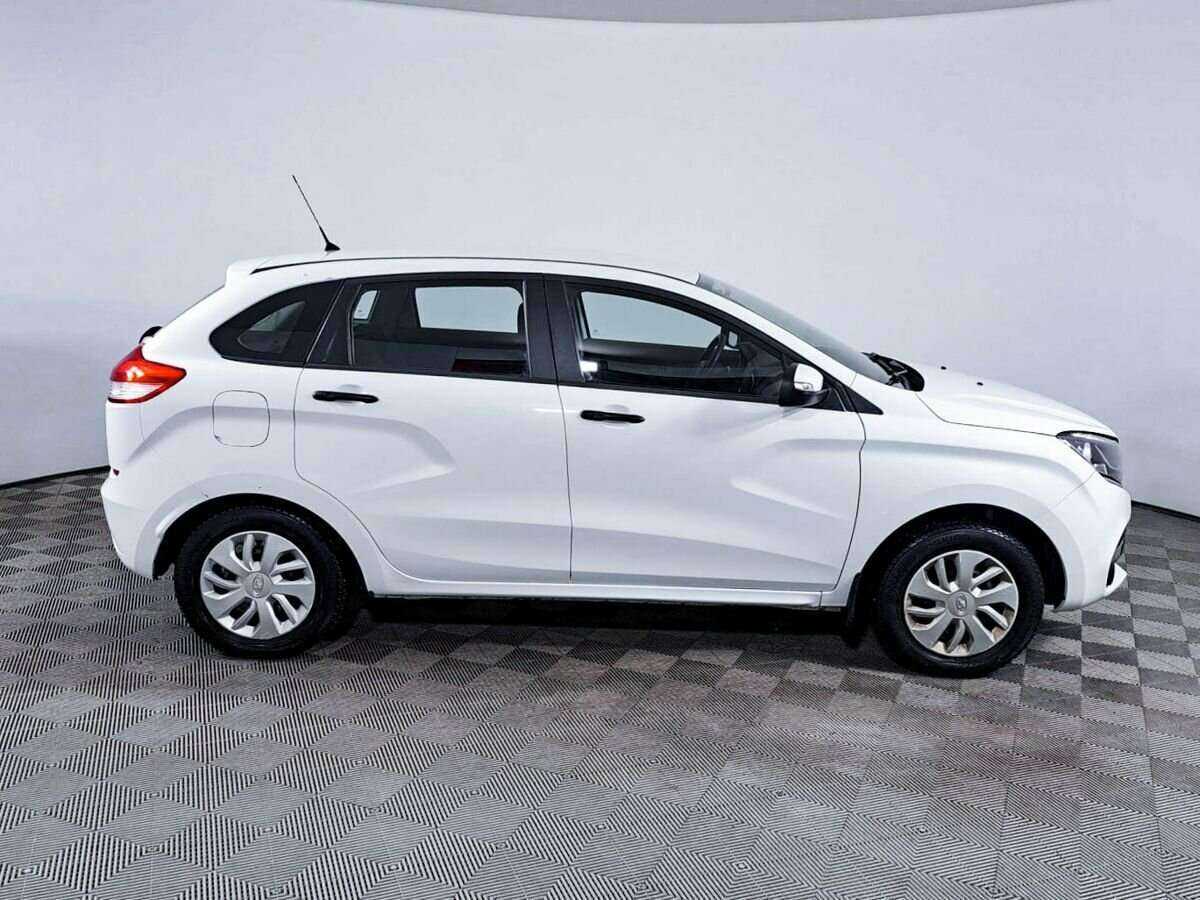 Б/У Лада (ВАЗ) ИКСРЭЙ 2018 года. Фото: #3