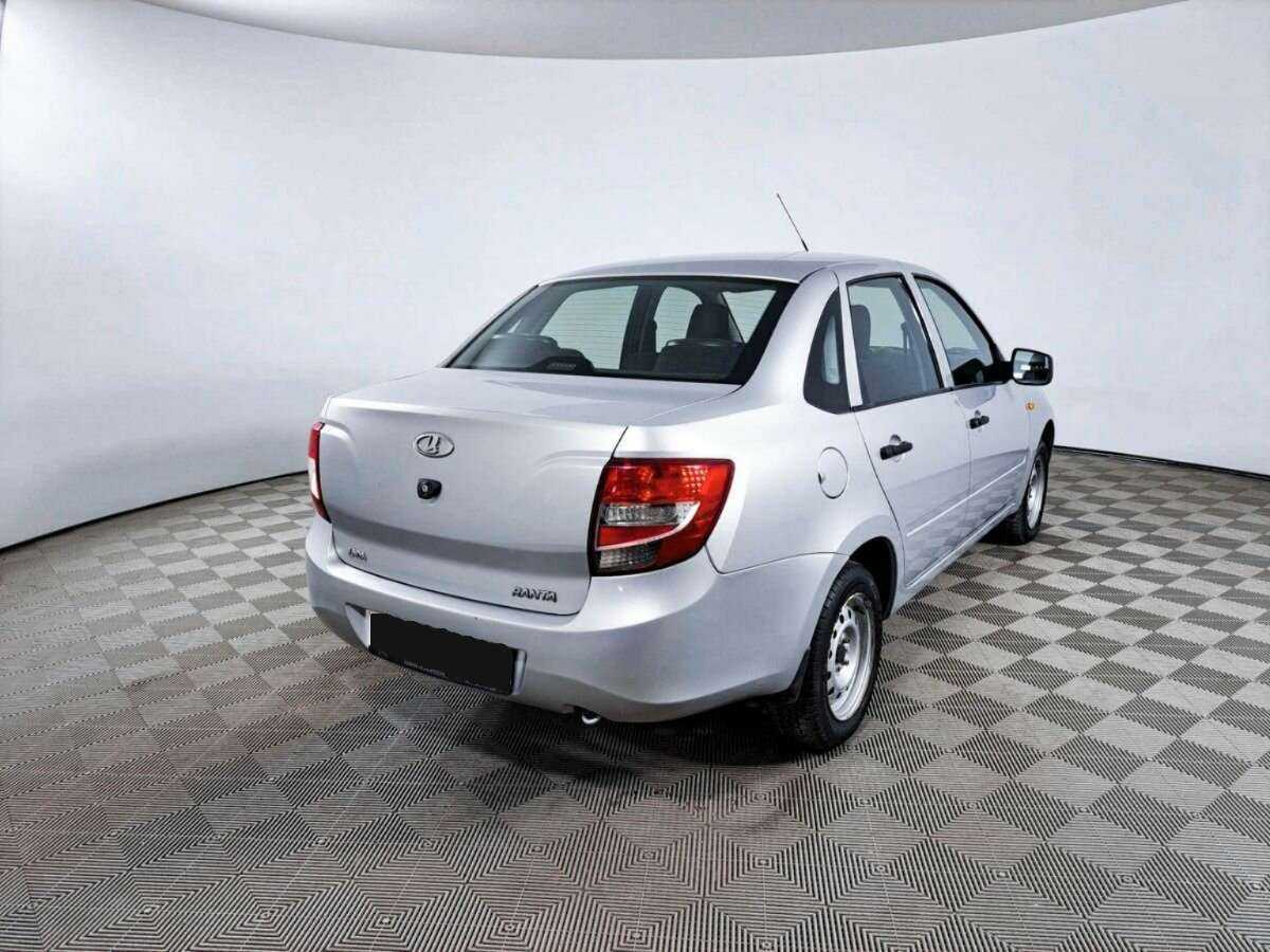 Б/У Лада (ВАЗ) Гранта 2013 года. Фото: #4