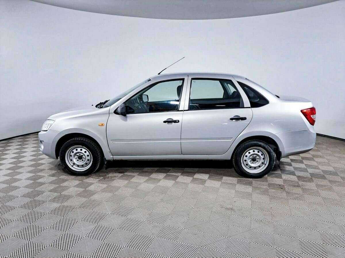 Б/У Лада (ВАЗ) Гранта 2013 года. Фото: #7