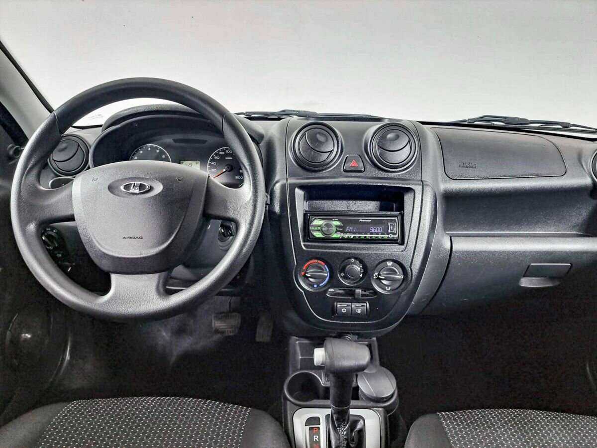 Б/У Лада (ВАЗ) Гранта 2013 года. Фото: #11