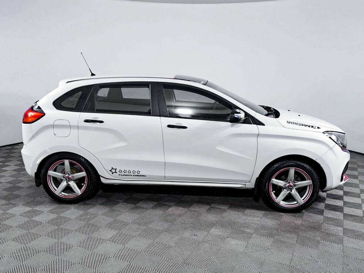 Б/У Лада (ВАЗ) ИКСРЭЙ 2017 года. Фото: #3