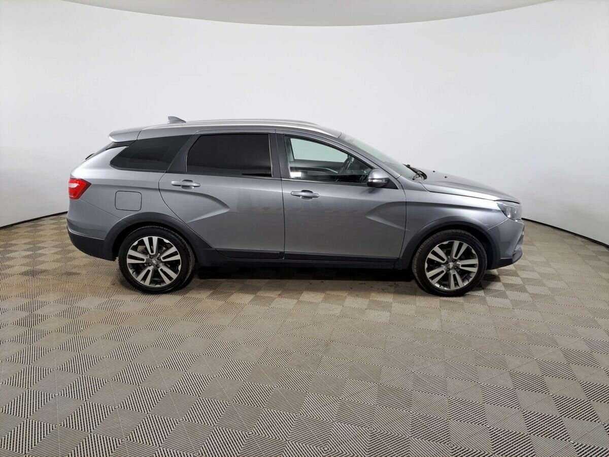 Б/У Лада (ВАЗ) Веста 2021 года. Фото: #3