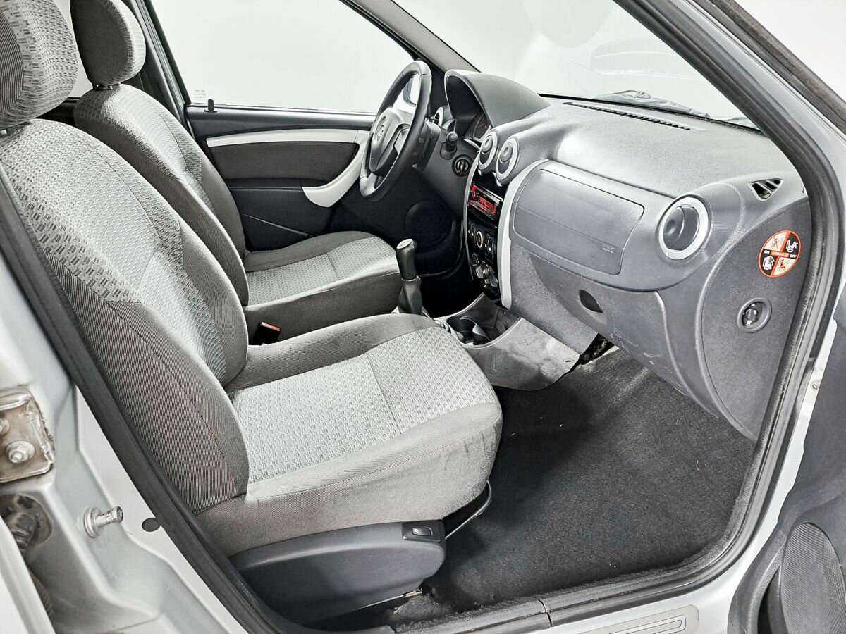 Б/У Лада (ВАЗ) Ларгус 2012 года. Фото: #8