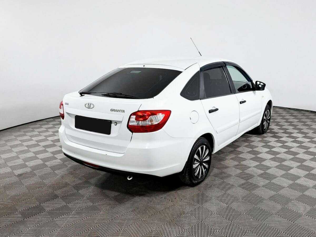 Б/У Лада (ВАЗ) Гранта 2018 года. Фото: #4