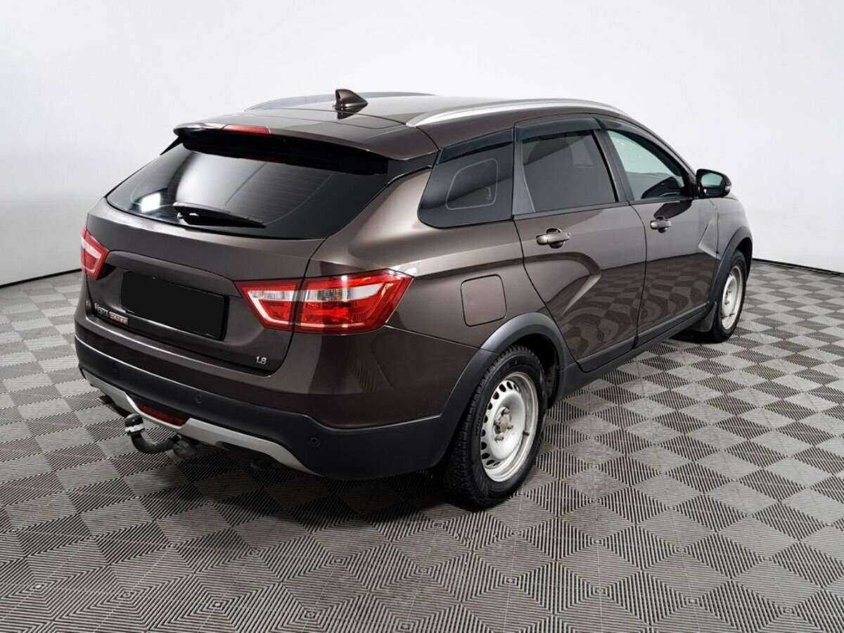 Б/У Лада (ВАЗ) Веста 2017 года. Фото: #4