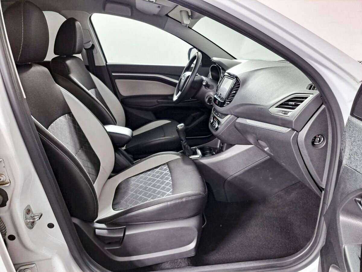 Б/У Лада (ВАЗ) Веста 2019 года. Фото: #8