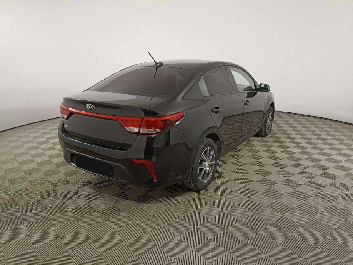 Б/У Киа Рио 2018 года. Фото: #4