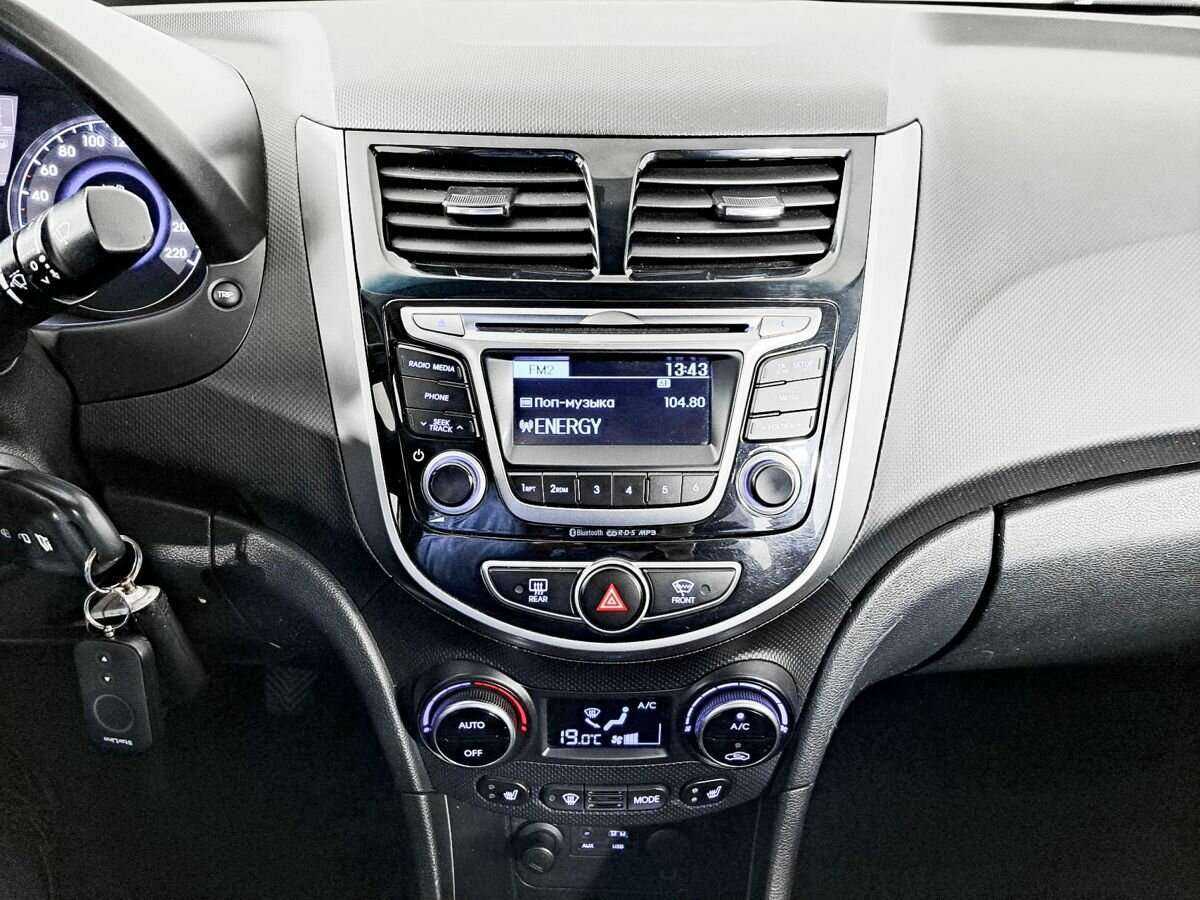 Б/У Хендай Солярис 2015 года. Фото: #12