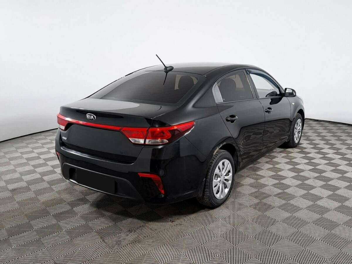 Б/У Киа Рио 2017 года. Фото: #4