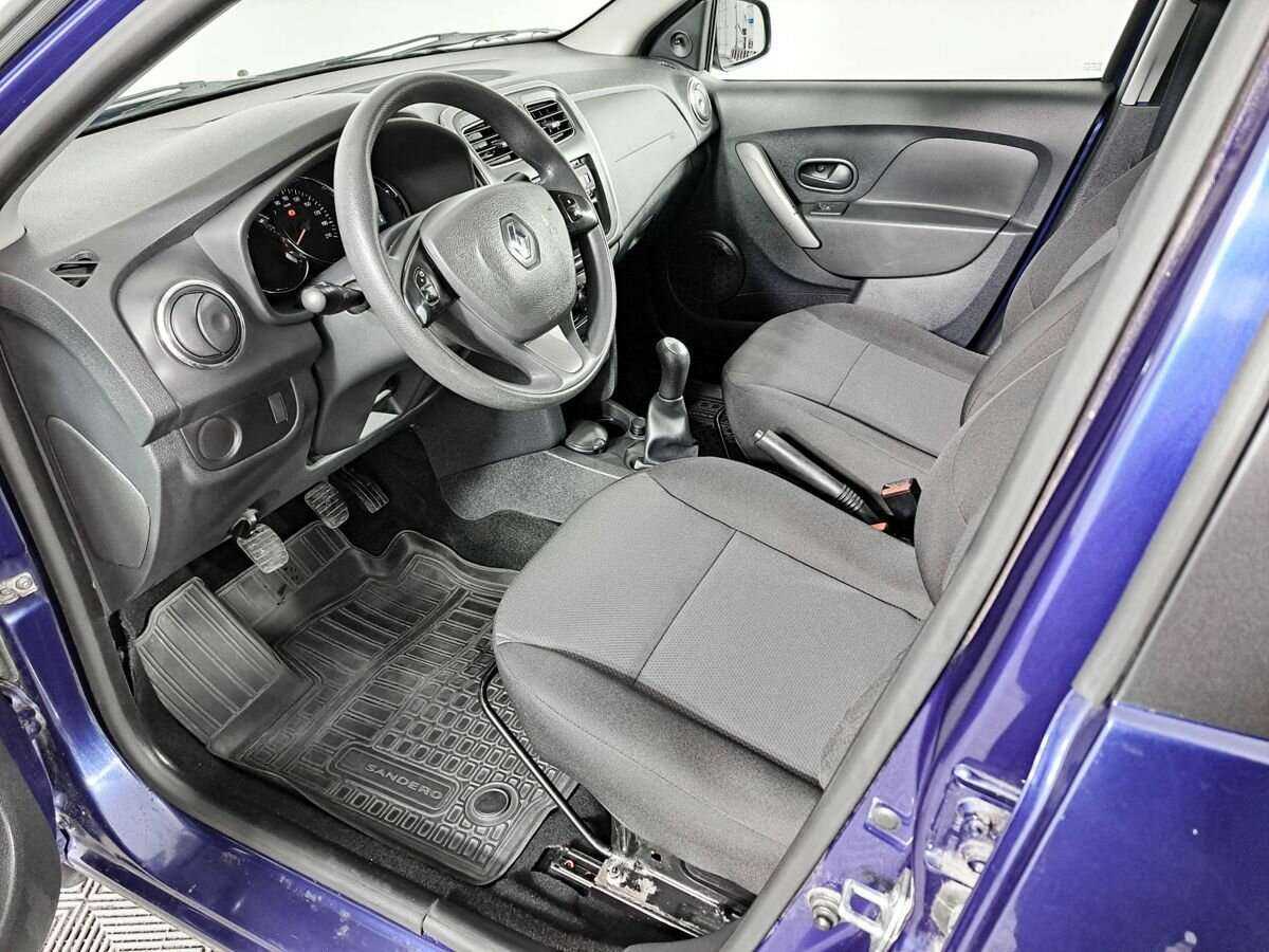 Б/У Рено Сандеро 2015 года. Фото: #13