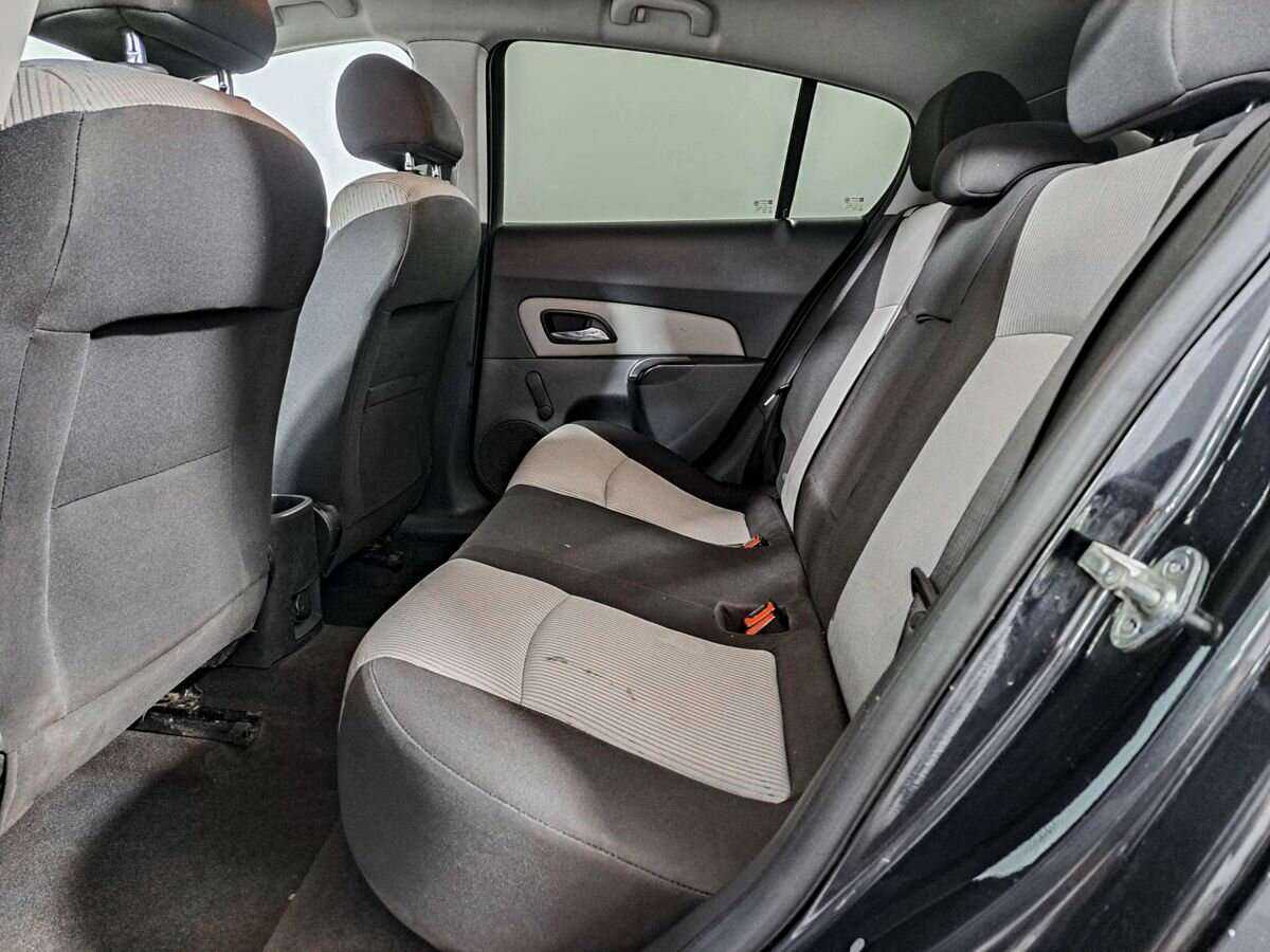 Б/У Шевроле Круз 2013 года. Фото: #11