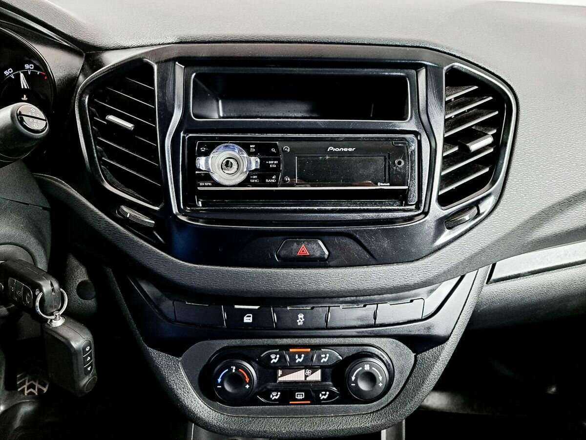 Б/У Лада (ВАЗ) Веста 2016 года. Фото: #11