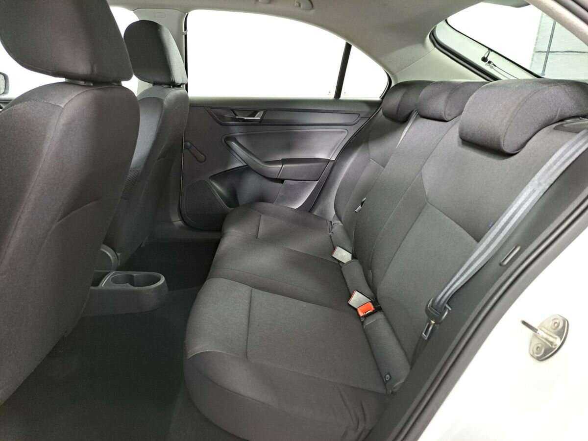 Б/У Шкода Рапид 2017 года. Фото: #11