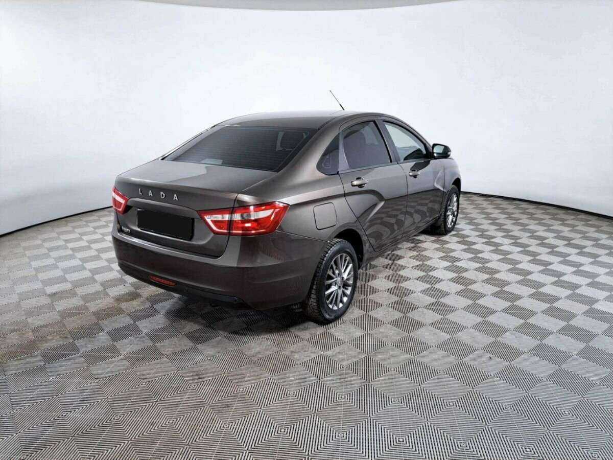 Б/У Лада (ВАЗ) Веста 2018 года. Фото: #4