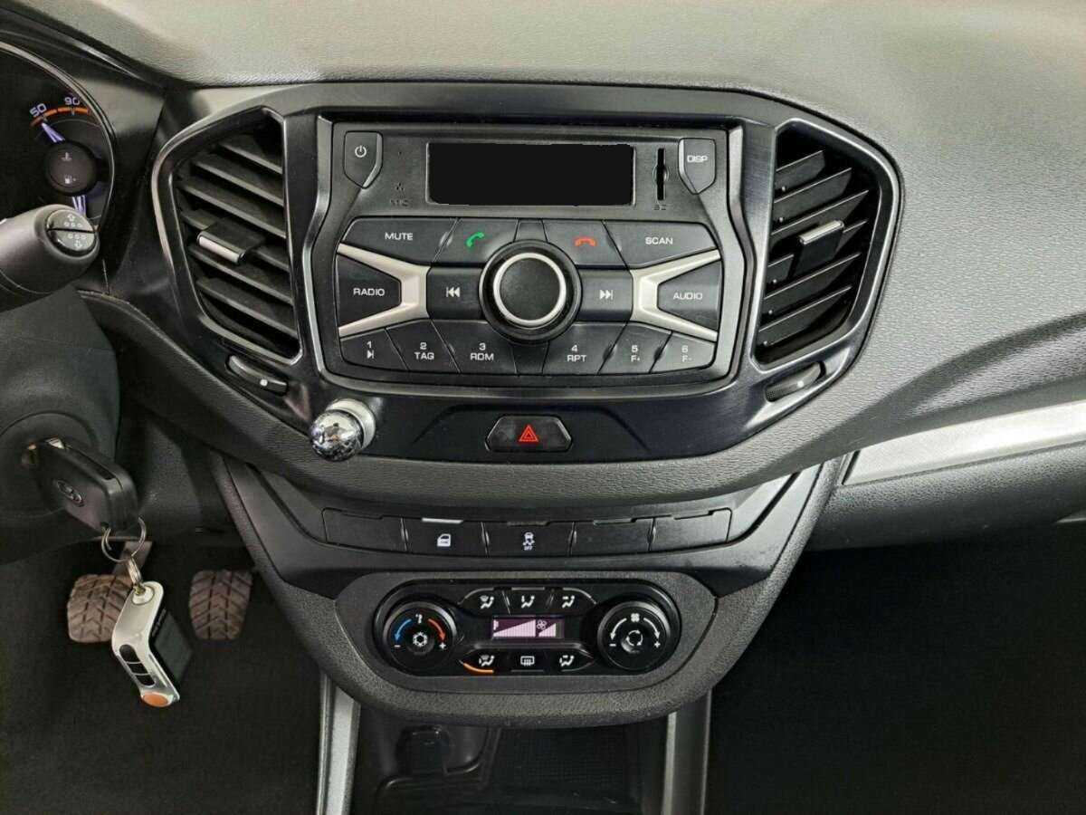 Б/У Лада (ВАЗ) Веста 2018 года. Фото: #14