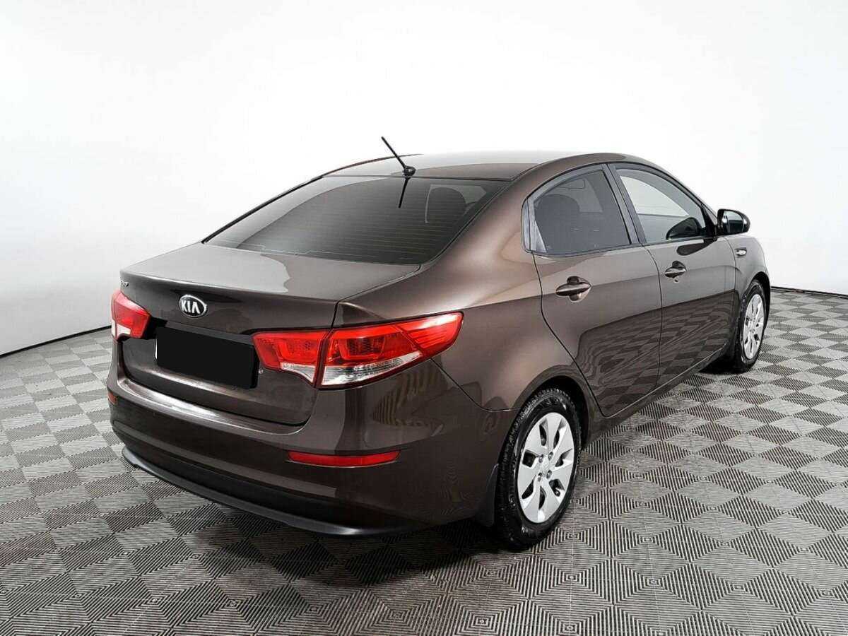 Б/У Киа Рио 2016 года. Фото: #3