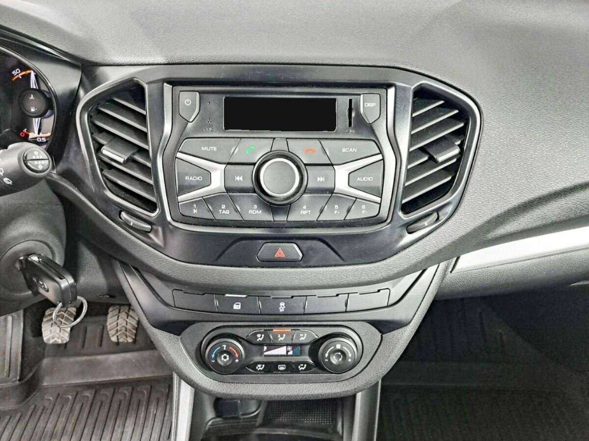 Б/У Лада (ВАЗ) Веста 2019 года. Фото: #12