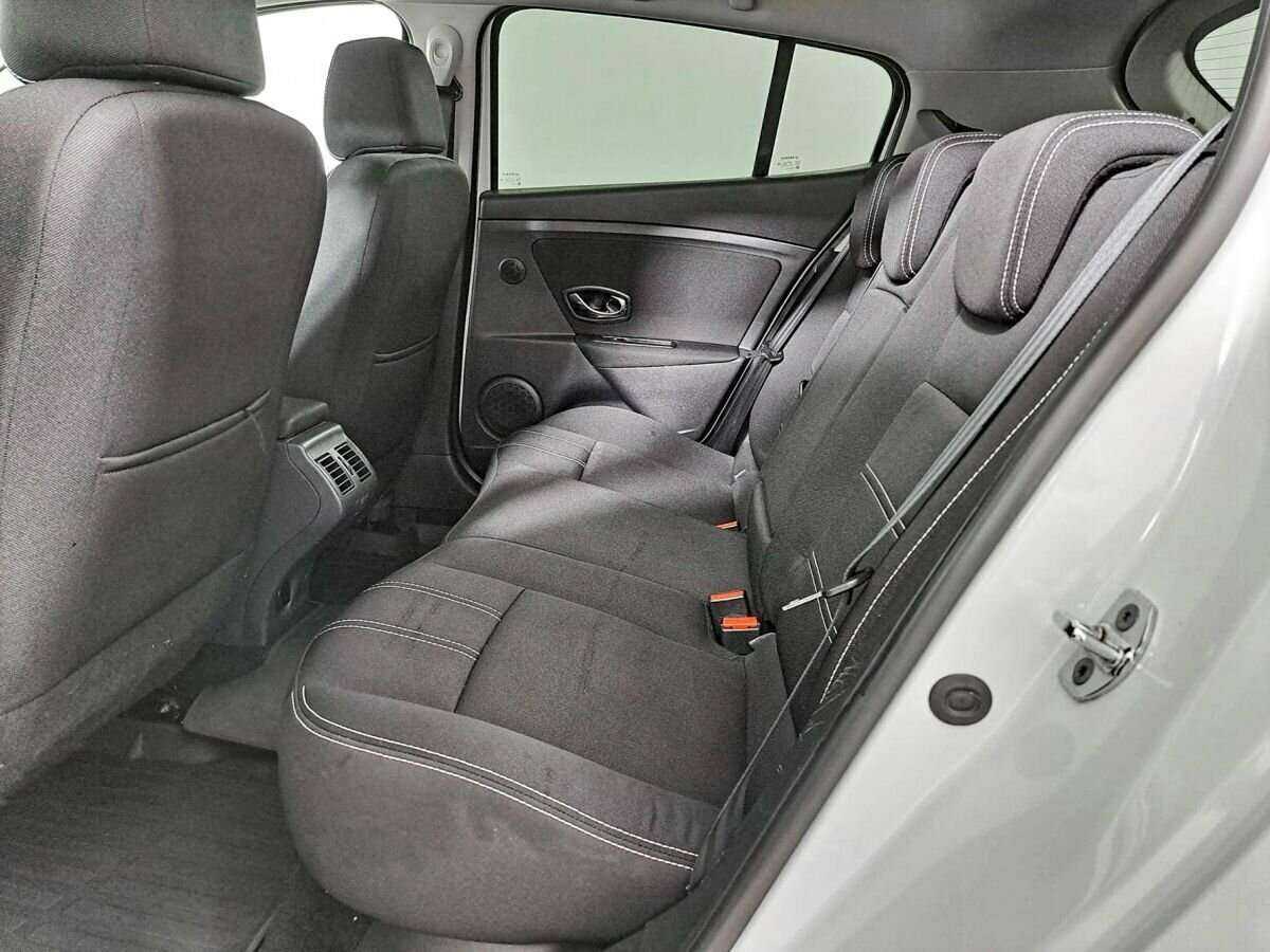 Б/У Рено Меган 2014 года. Фото: #9