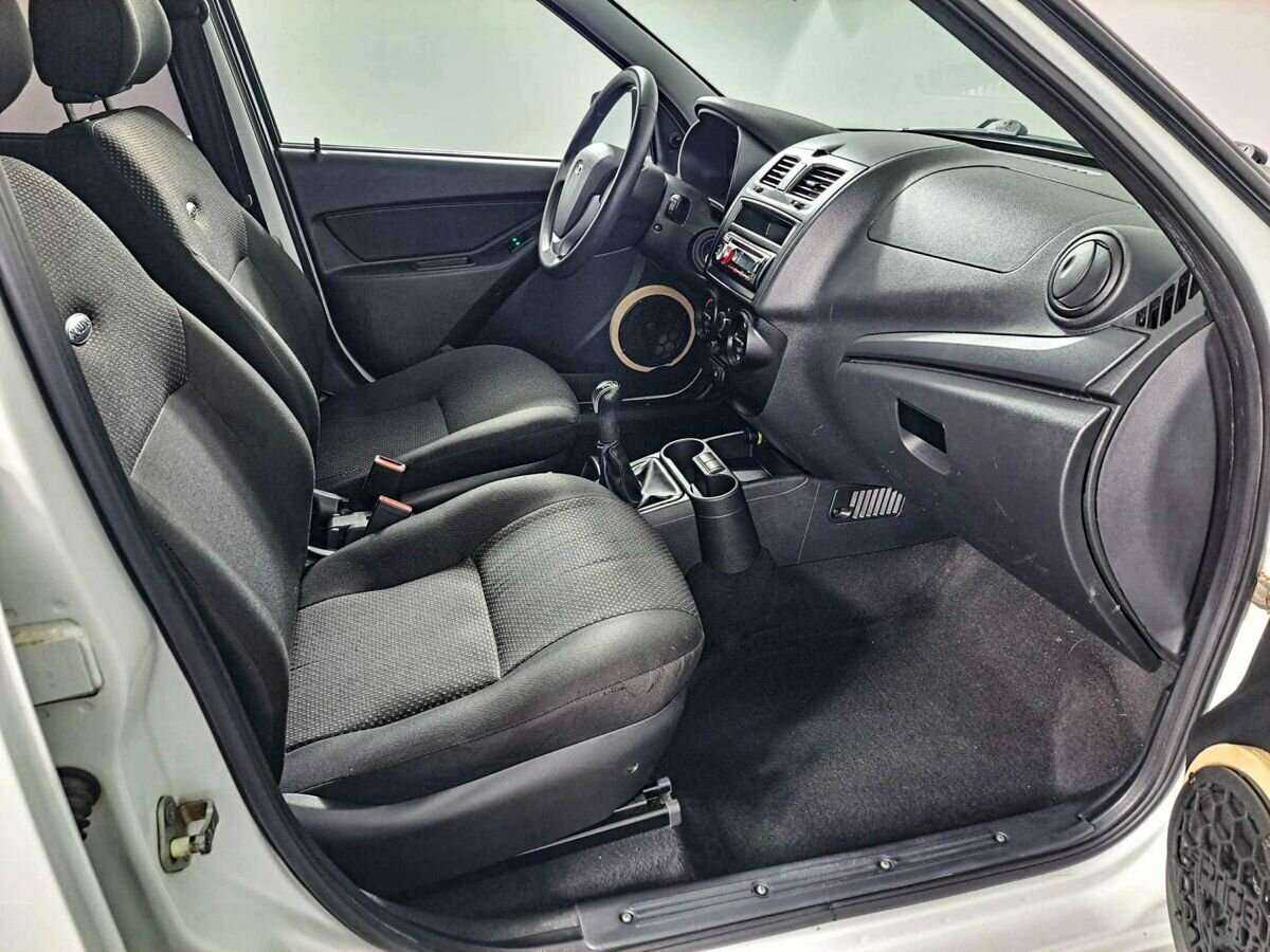 Б/У Лада (ВАЗ) Калина 2013 года. Фото: #10