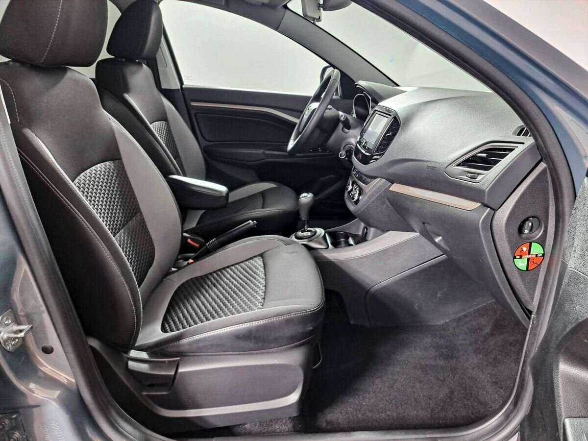 Б/У Лада (ВАЗ) Веста 2016 года. Фото: #8