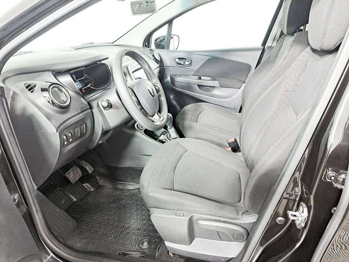 Б/У Рено Каптюр 2018 года. Фото: #11