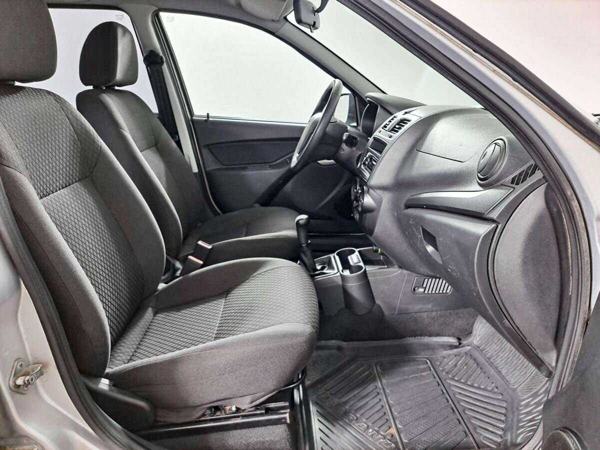 Б/У Лада (ВАЗ) Калина 2015 года. Фото: #8