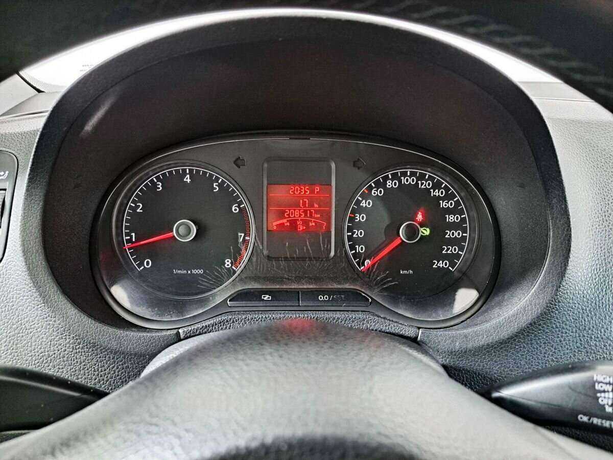 Б/У Фольксваген Поло 2012 года. Фото: #9