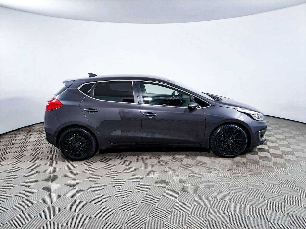 Б/У Киа Сид 2018 года. Фото: #3