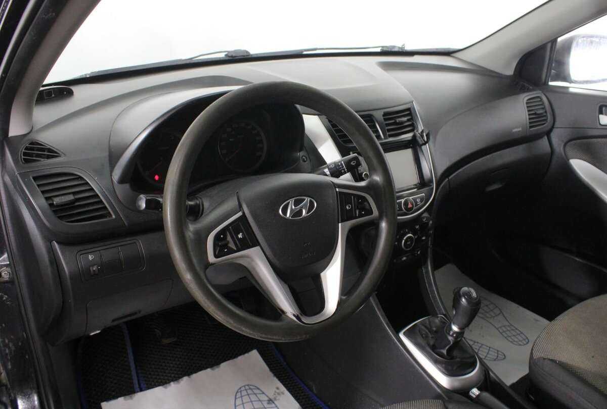 Б/У Хендай Солярис 2013 года. Фото: #12