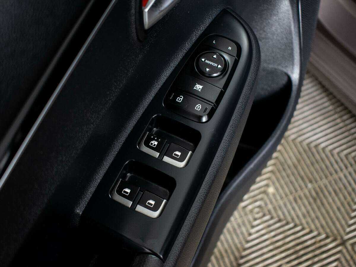 Б/У Киа Рио 2017 года. Фото: #10