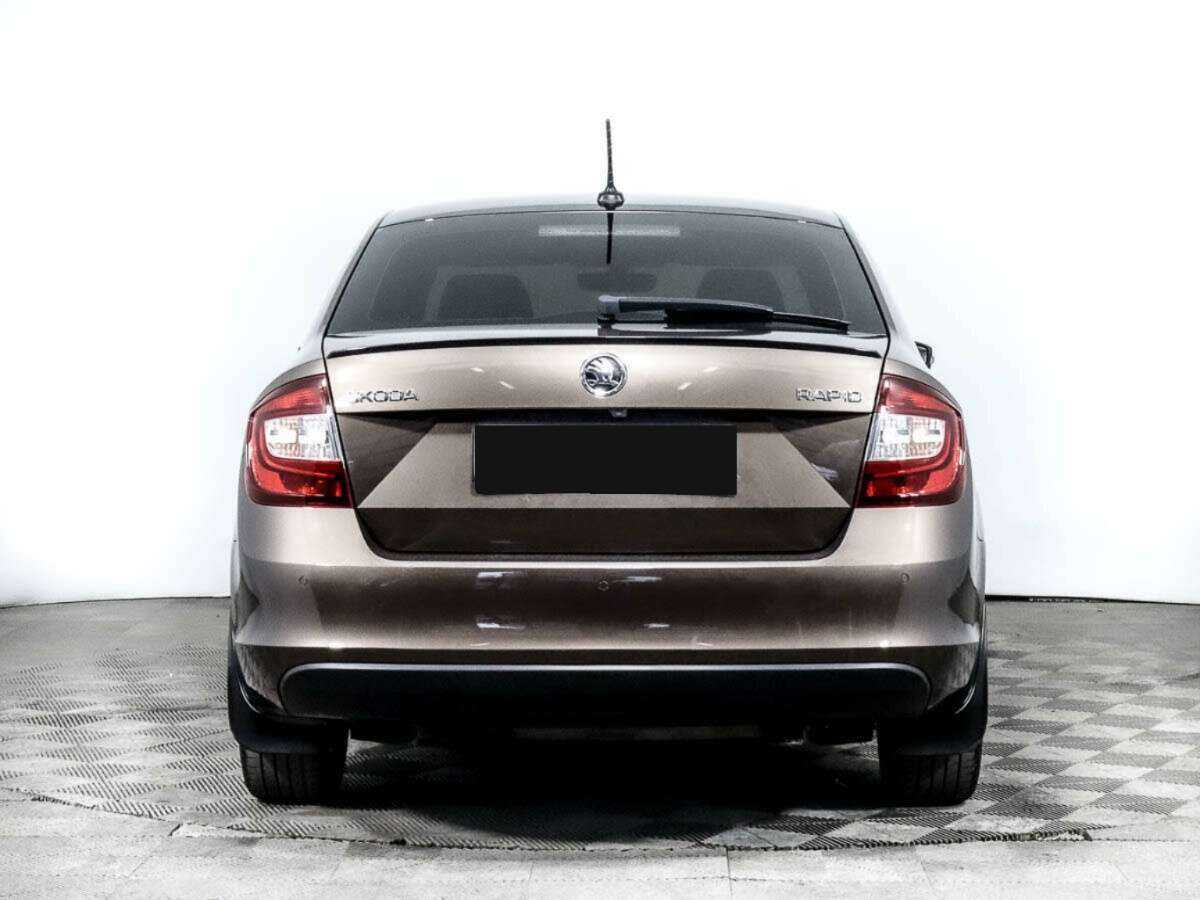 Б/У Шкода Рапид 2019 года. Фото: #4