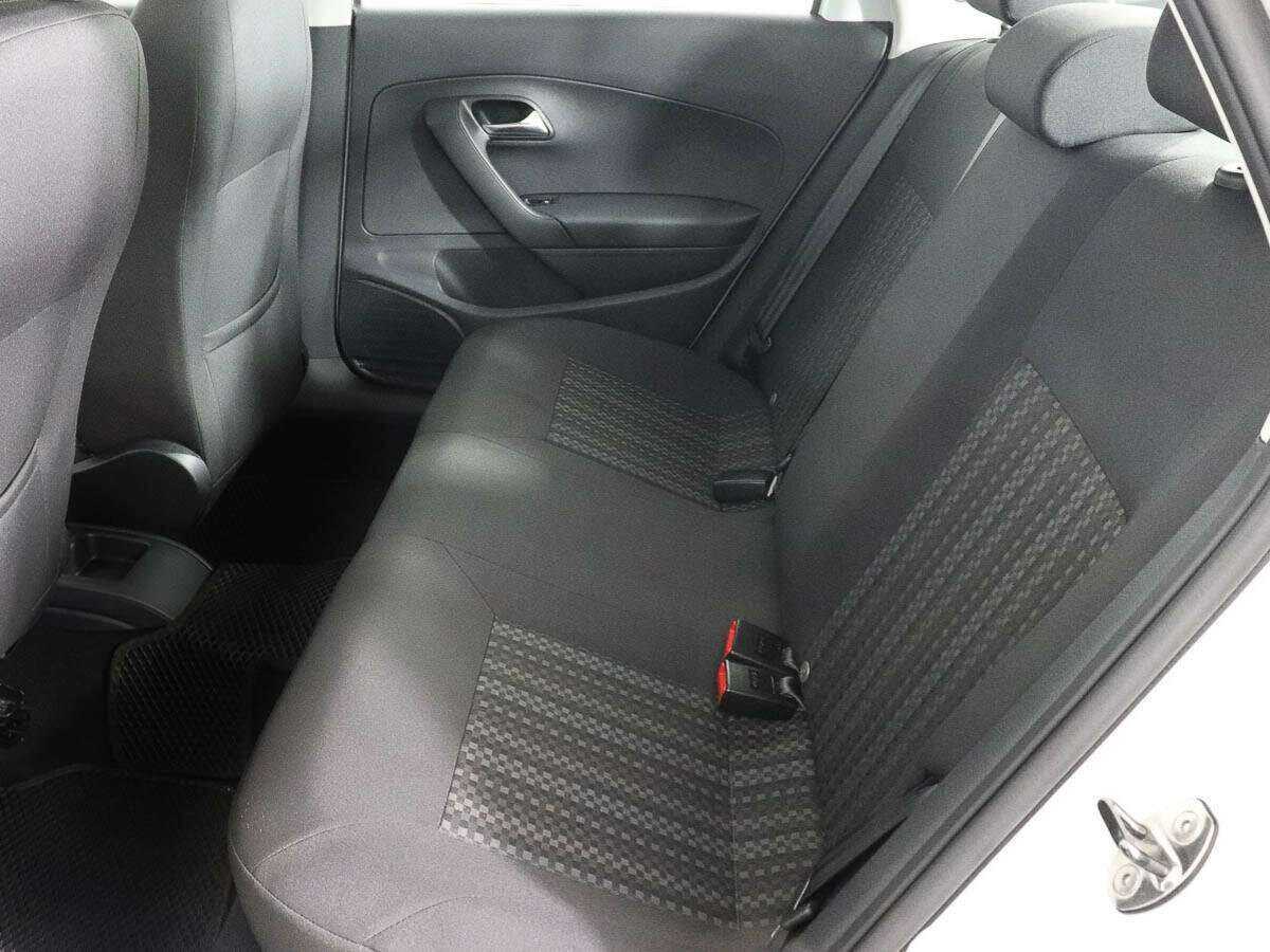 Б/У Фольксваген Поло 2015 года. Фото: #6