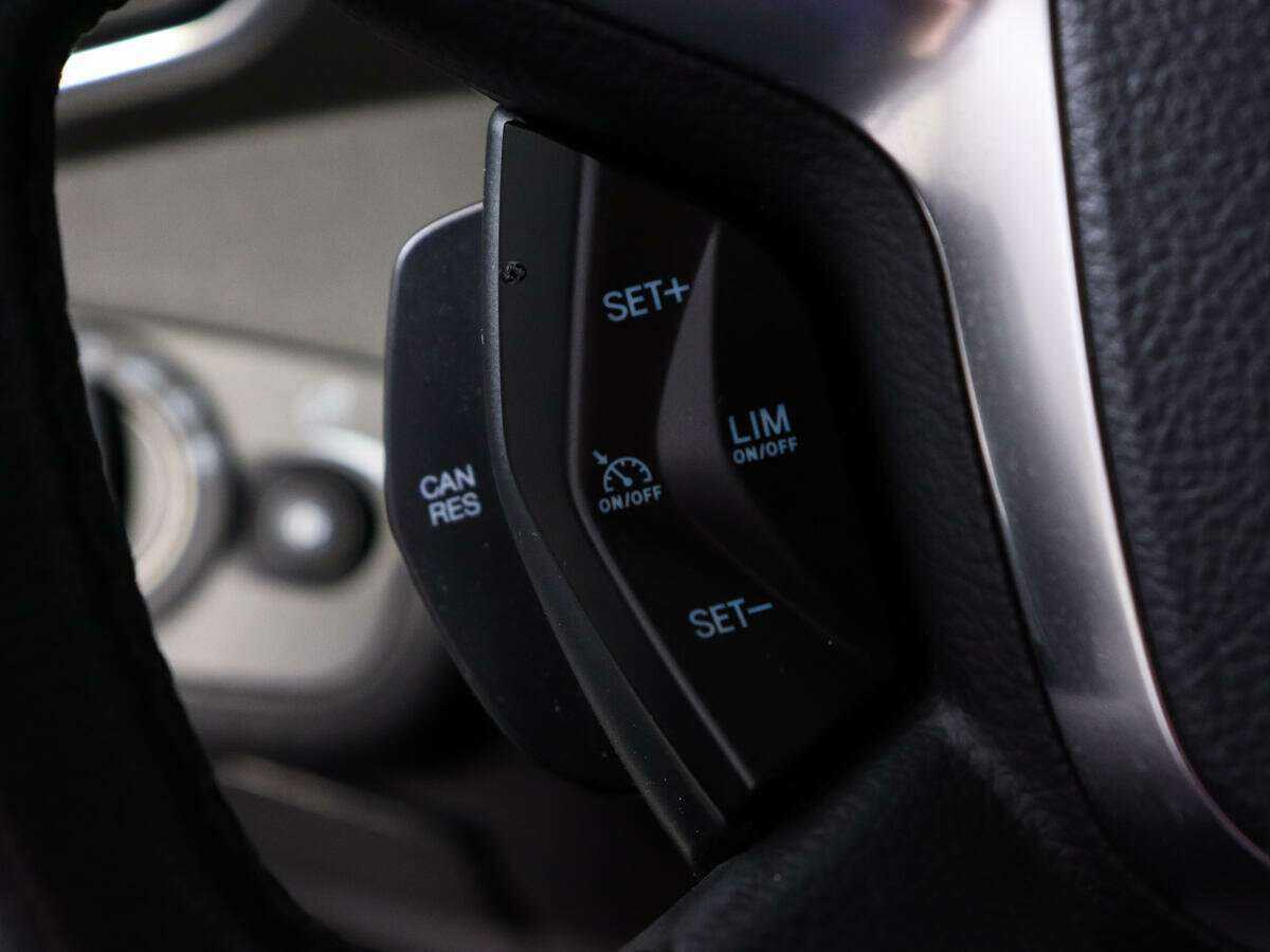 Б/У Форд Куга 2013 года. Фото: #13