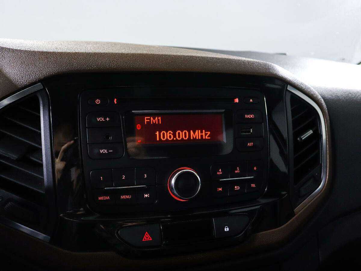 Б/У Лада (ВАЗ) ИКСРЭЙ 2017 года. Фото: #14