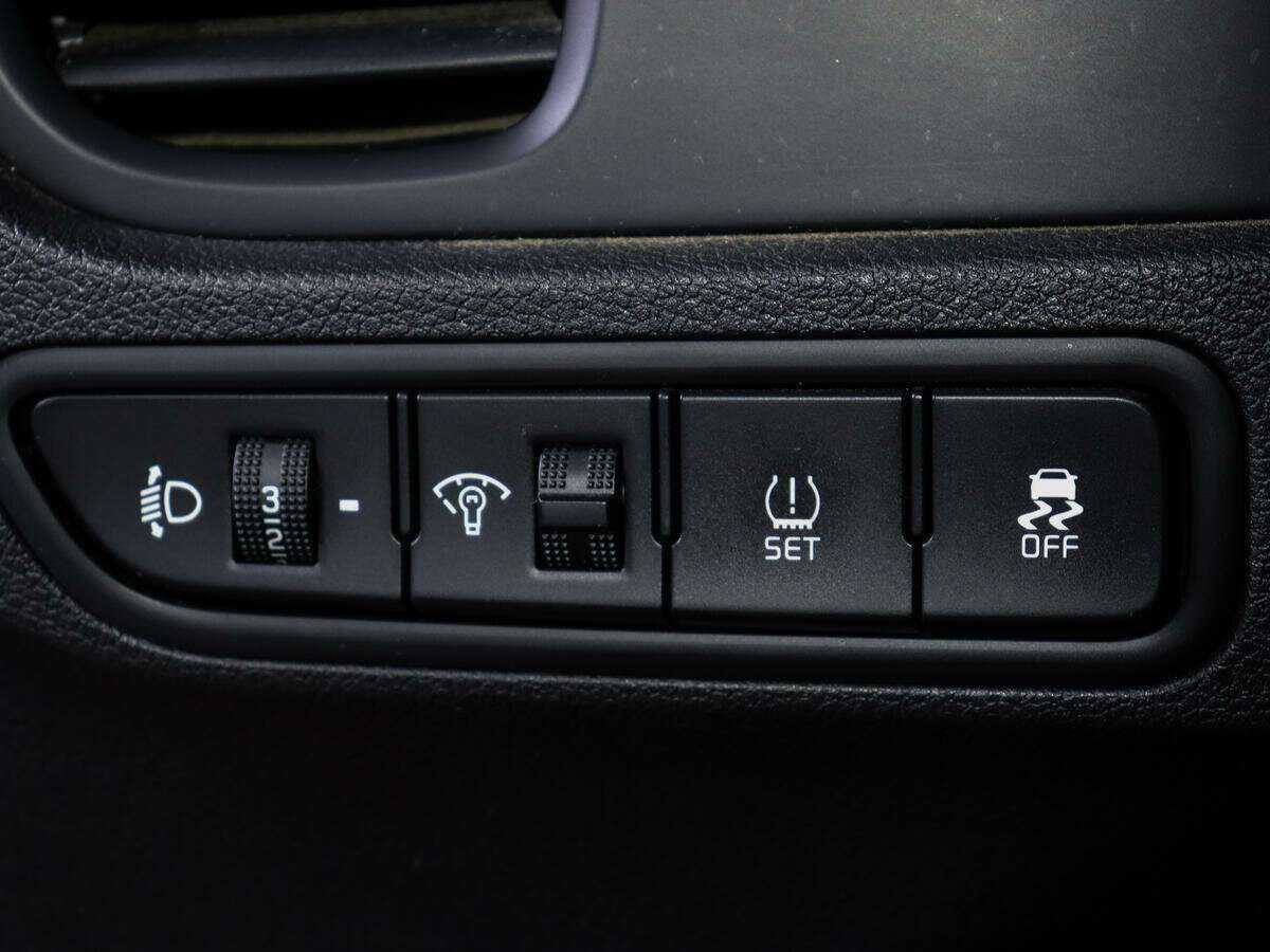 Б/У Киа Рио 2017 года. Фото: #13