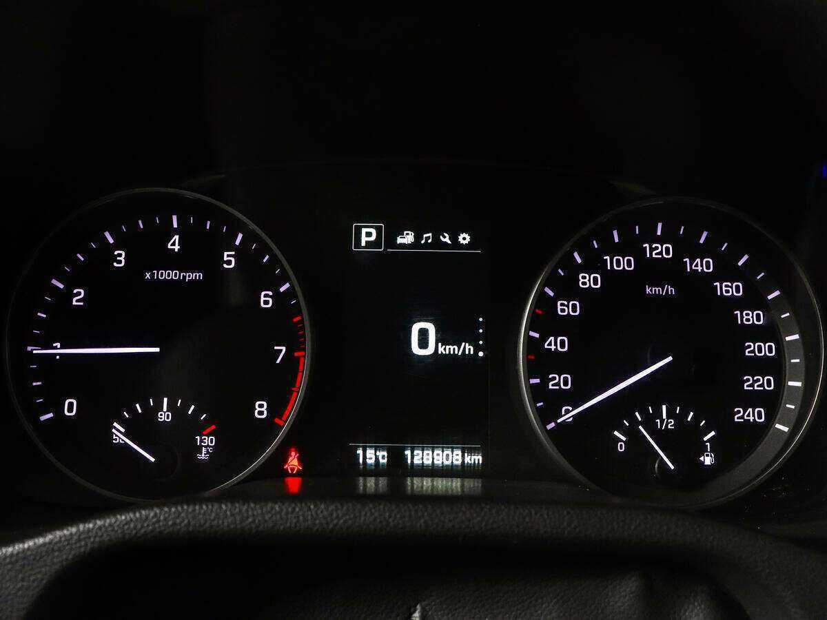 Б/У Хендай Елантра 2018 года. Фото: #10