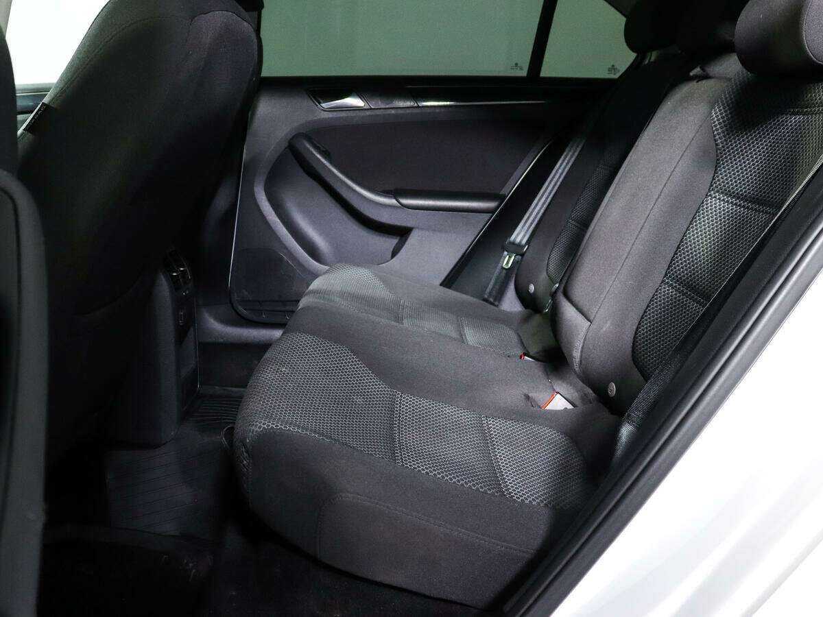 Б/У Фольксваген Джетта 2016 года. Фото: #8